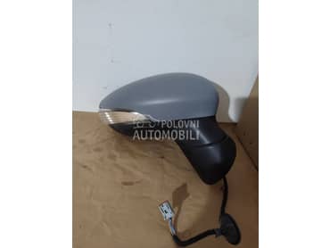 Retrovizor desni za Ford Fiesta od 2008. do 2013. god.