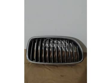 Maska hrom desna za BMW Serija 5 od 2010. do 2013. god.