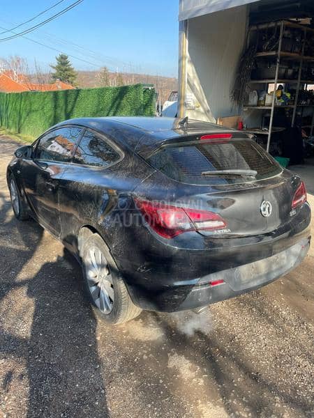 Opel Astra J 1.4T 2012. god. -  kompletan auto u delovima