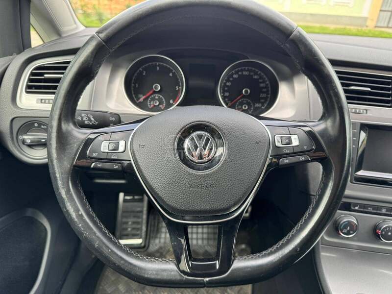 Volkswagen Golf 7 