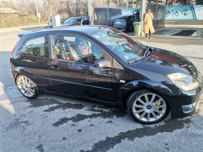 Ford Fiesta ST150