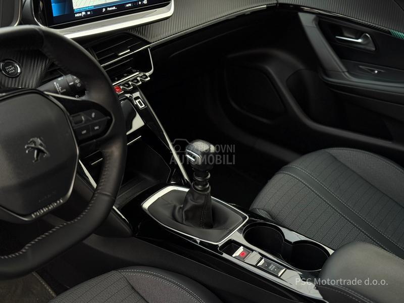 Peugeot 2008 Allure/3DVirtual/Kam