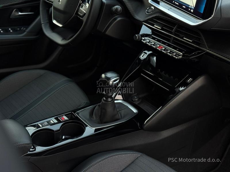 Peugeot 2008 Allure/3DVirtual/Kam