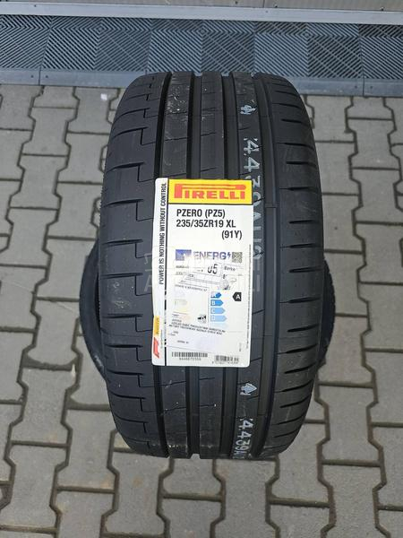 Pirelli 235/35 R19 Letnja