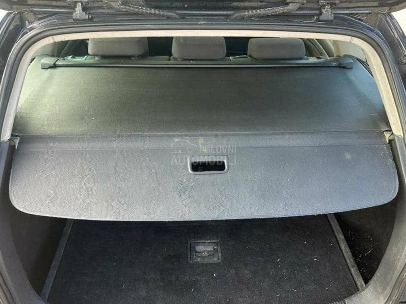 Volkswagen Golf 5 2.0TDI -  kompletan auto u delovima