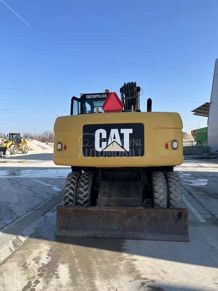 CAT M318