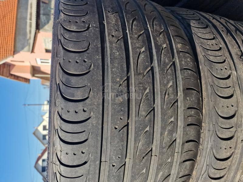 Syron 295/30 R22 Letnja