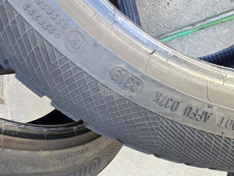 Continental 235/45 R18 Zimska