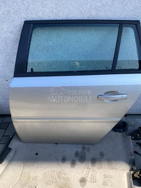 zadnja leva vrata z157