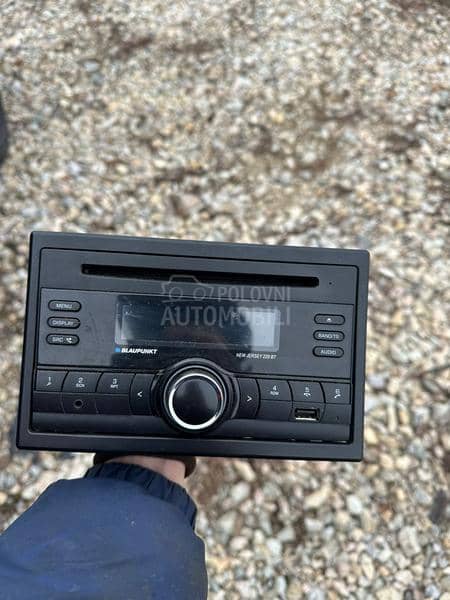 Fabricki radio
