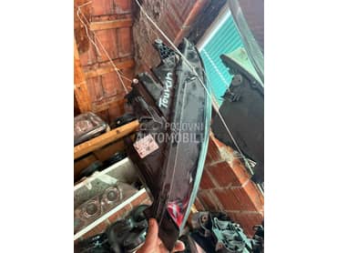 Farovi za Volkswagen Touran od 2015. do 2020. god.