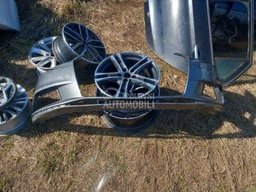 8v5 Branik za Audi A3