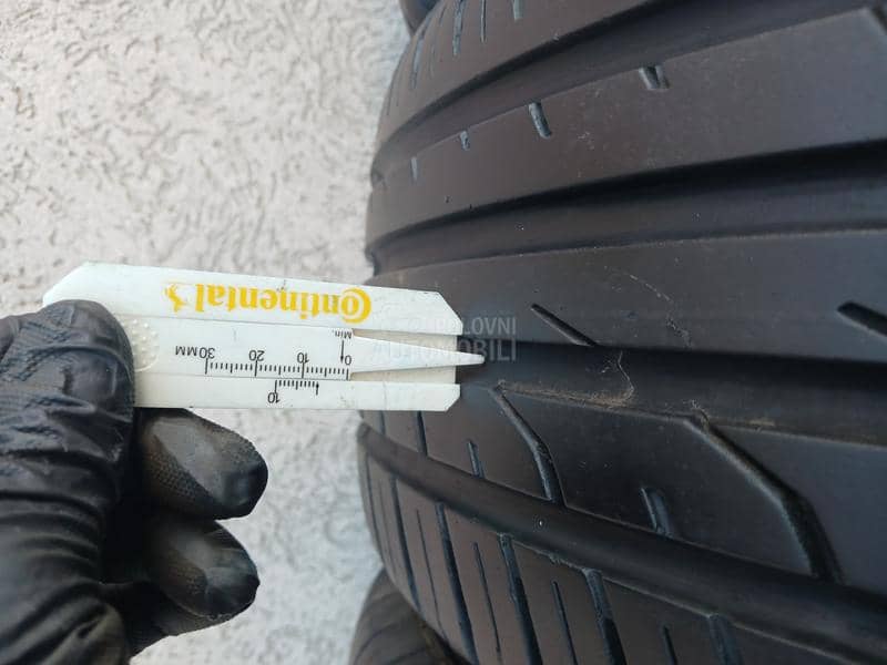 Continental 215/55 R16 Letnja