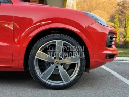 Porsche Cayenne Coupe slika 9