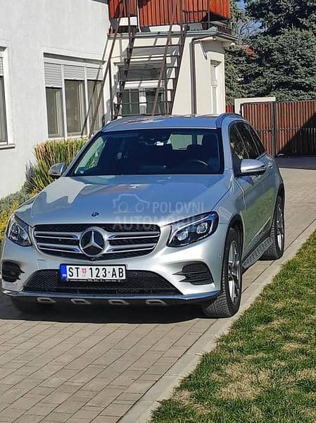 Mercedes Benz GLC 250 Kupljen nov u Srbiji
