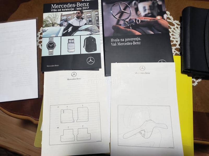 Mercedes Benz GLC 250 Kupljen nov u Srbiji