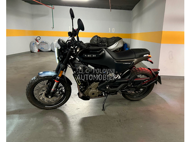 Husqvarna Svartpilen 401
