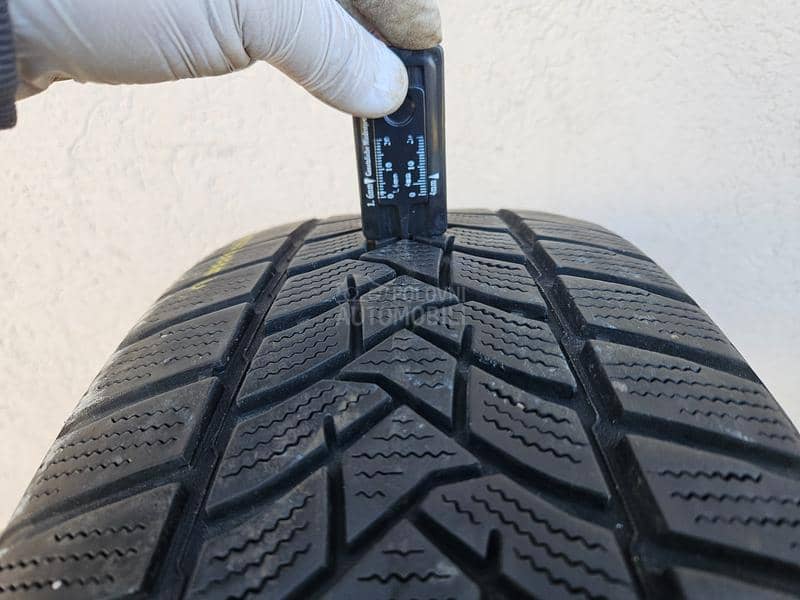 Dunlop 215/65 R16 Zimska