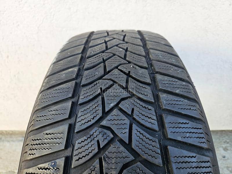 Dunlop 215/65 R16 Zimska