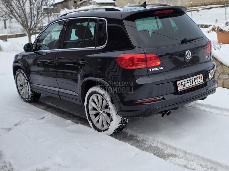 Volkswagen Tiguan 2.0TDI R-LINE PANOch