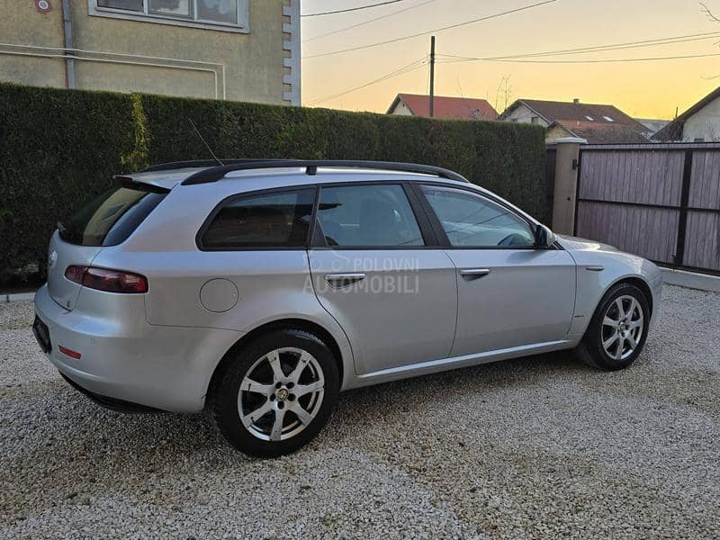 Alfa Romeo 159 