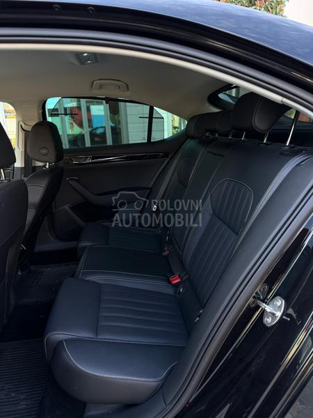 Škoda Superb LAUREN KLEMENT