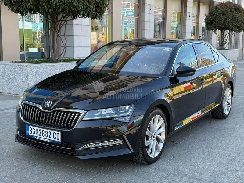 Škoda Superb LAUREN KLEMENT