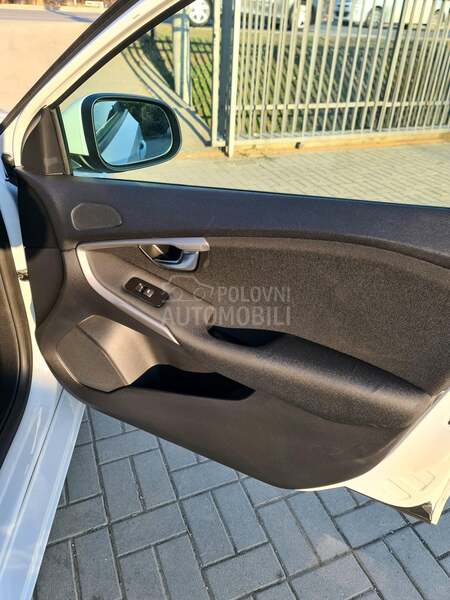 Volvo V40 1.6 D2 Kinetik N1