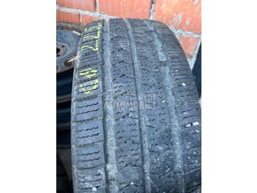 Nokian 225/70 R15 Zimska