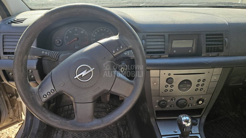 Opel Vectra C -  kompletan auto u delovima