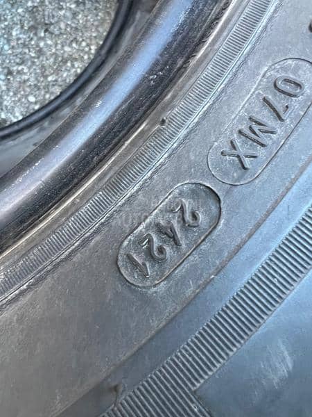Michelin 215/65 R16 Zimska