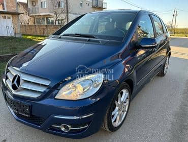 Mercedes Benz B 180 Sport Redbull