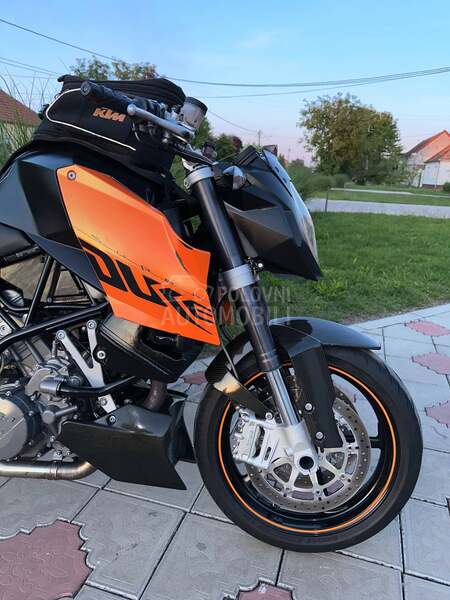 KTM Super duke 990 rest