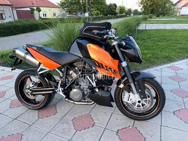 KTM Super duke 990 rest