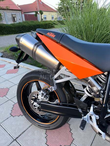 KTM Super duke 990 rest