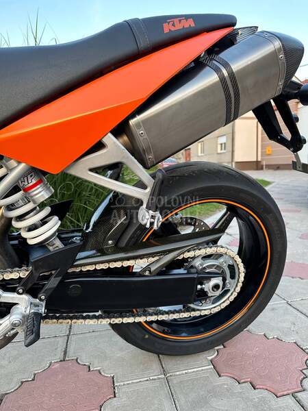KTM Super duke 990 rest