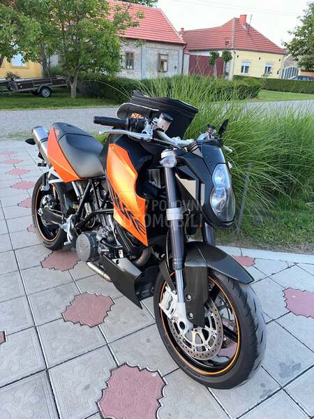 KTM Super duke 990 rest