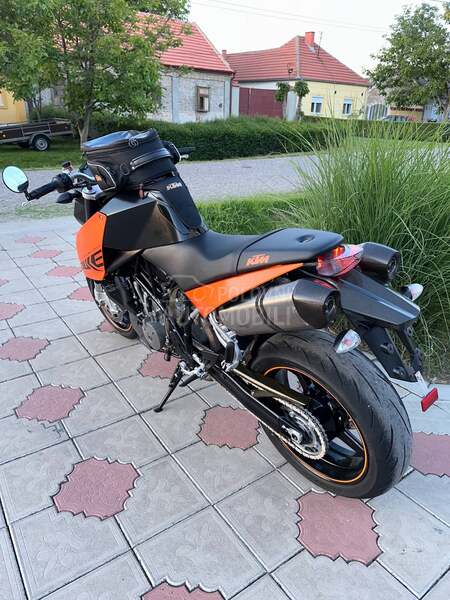 KTM Super duke 990 rest