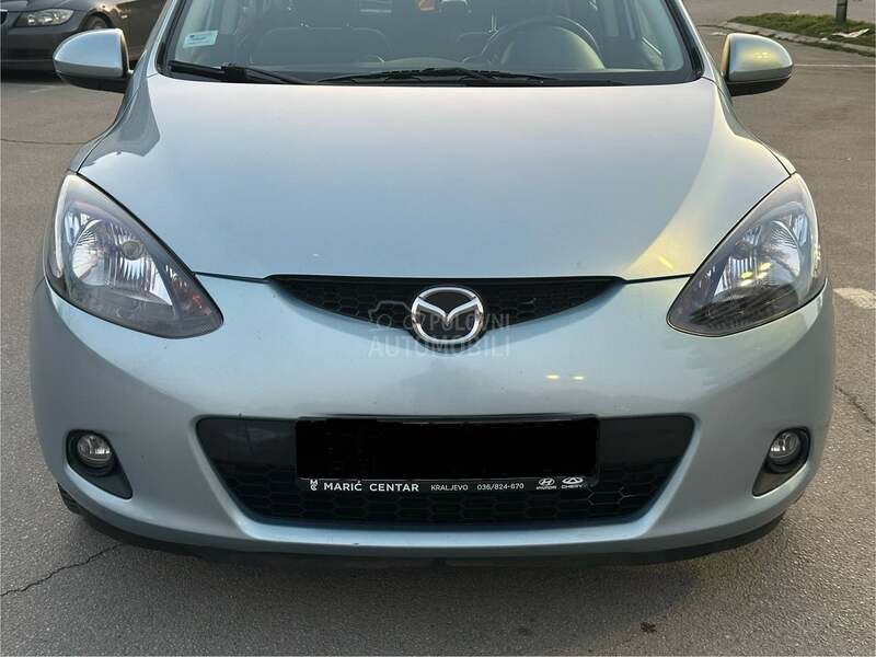 Mazda 2 