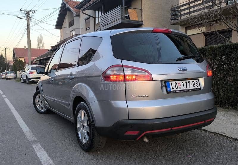 Ford S-Max titanium