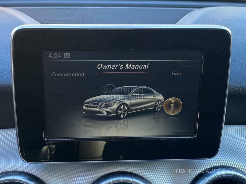 Mercedes Benz CLA 200 MESECNO RATA 243e