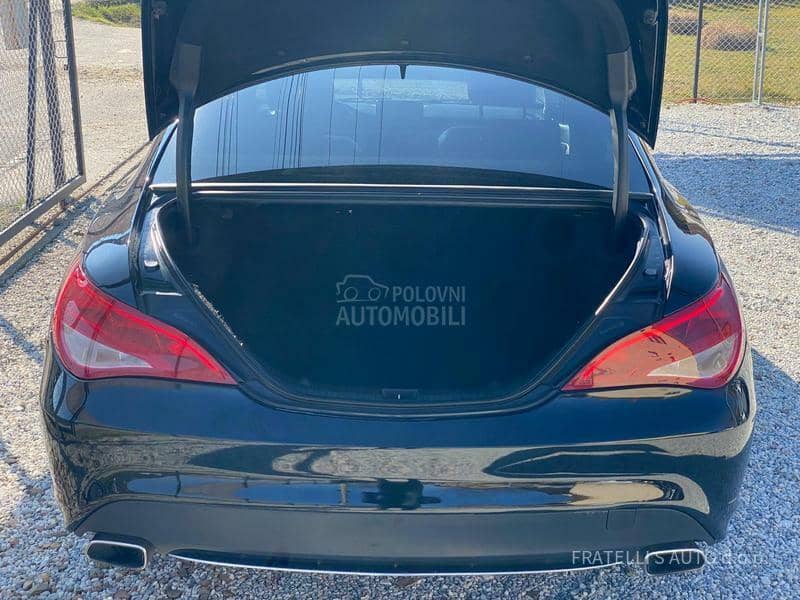 Mercedes Benz CLA 200 MESECNO RATA 243e