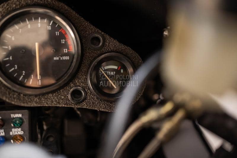 Honda CBR 900 RR SC 28 BLACK