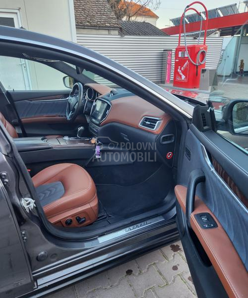 Maserati Ghibli SQ4