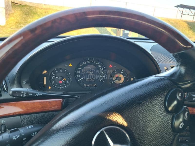 Mercedes Benz E 220 e220 cdi