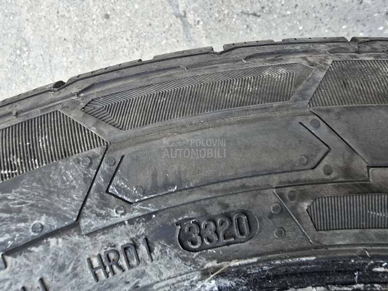 Continental 195/60 R16 Zimska