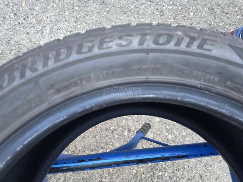 Bridgestone 225/55 R17 Zimska