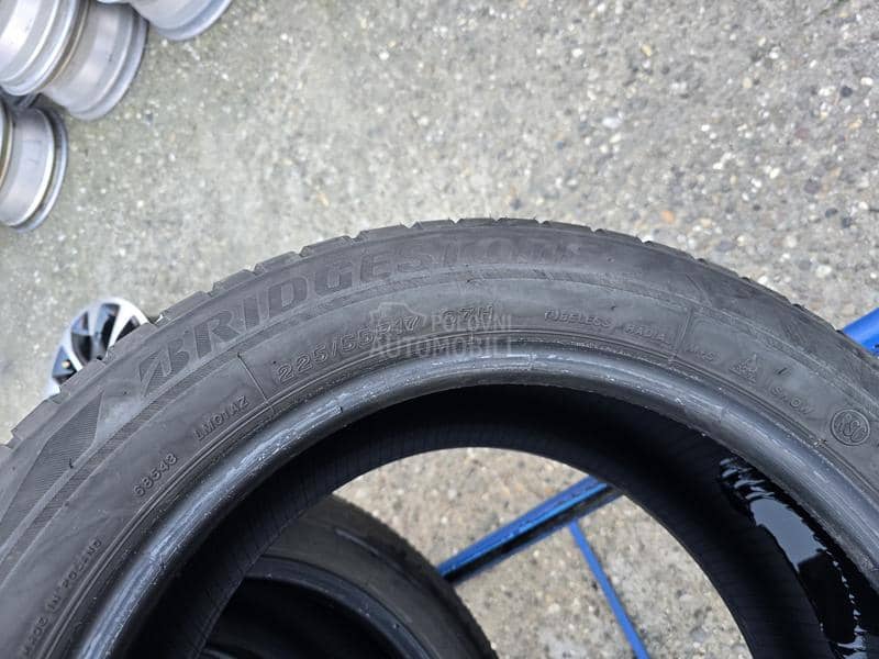 Bridgestone 225/55 R17 Zimska