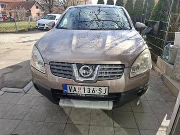 Nissan Qashqai 2.0  4x4 PANO/KOZA