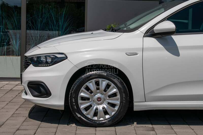 Fiat Tipo HB